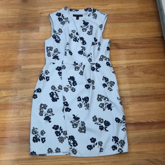 Short dress - Picture 1 of 1